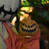 Animierte Halloween-Dekoration – Vogelscheuche mit Bewegung, Sound & LED, 77 cm