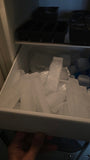 Coole Drinks, edle Form: 4er-Silikon-Eiswürfelform für extra lange Eiswürfel