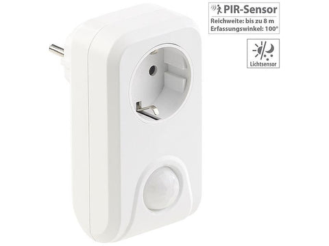 Bewegungsmelder Stecker: Steckdose mit PIR-Bewegungsmelder, 3.680 Watt Schalt-Leistung (Lichtsensor Steckdose)