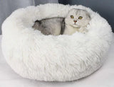 Hundebett / Katzenbett. Besonders gemütlich und weich. Größen von 40 cm bis 120 cm. Farbe weiß